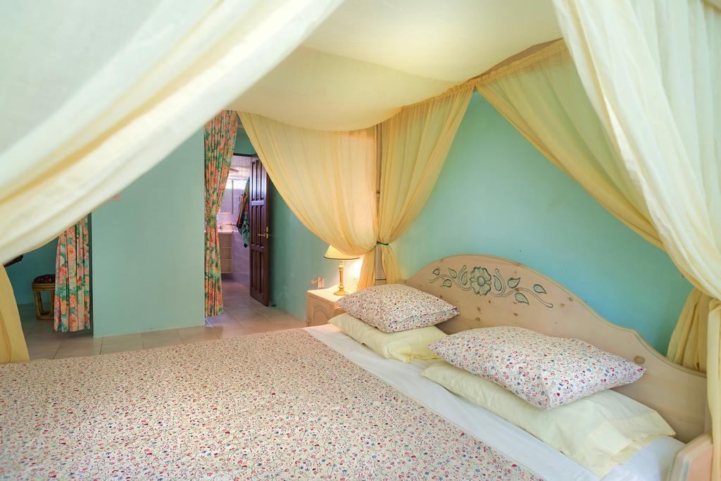 Royal Palm Holiday Apartment Méro エクステリア 写真
