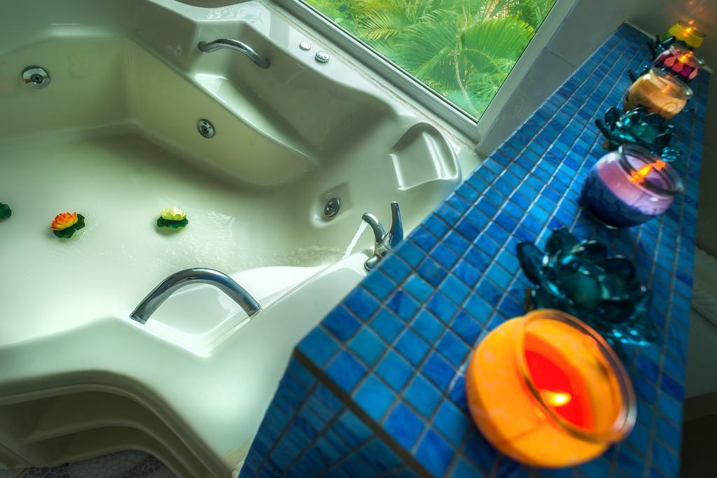 Royal Palm Holiday Apartment Méro エクステリア 写真